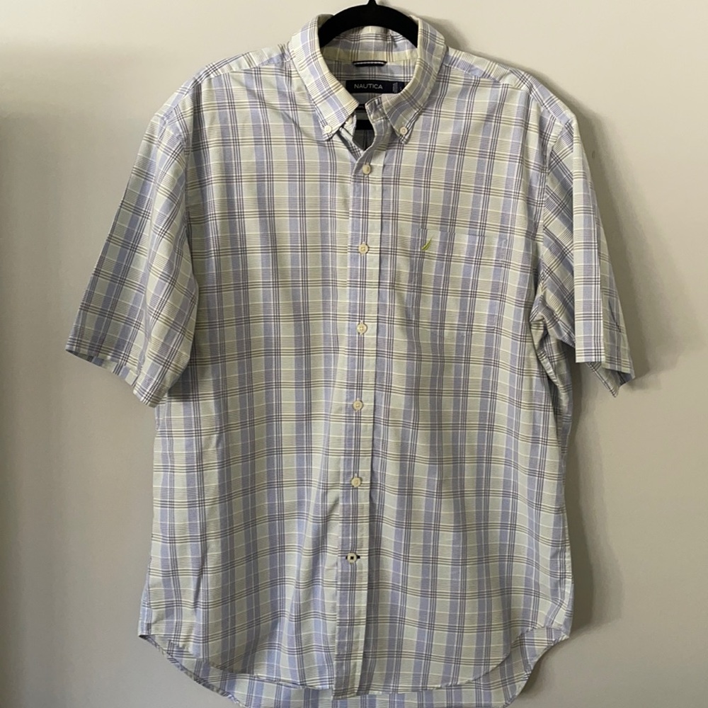 Men’s Nautica Short Sleeve Button Down Shirt